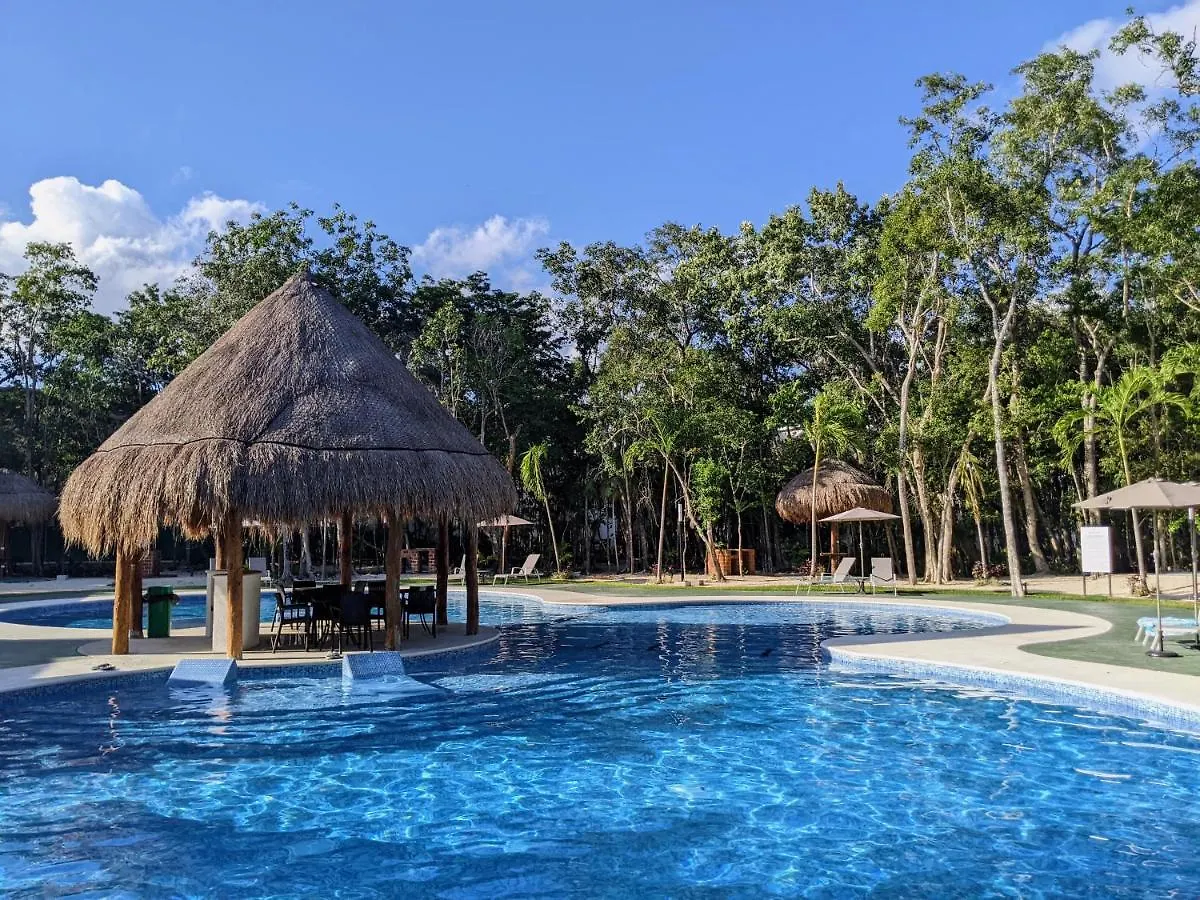 2-Bedroom Condo By The Jungle W/ Swimming Pool Puerto Morelos Apartamento